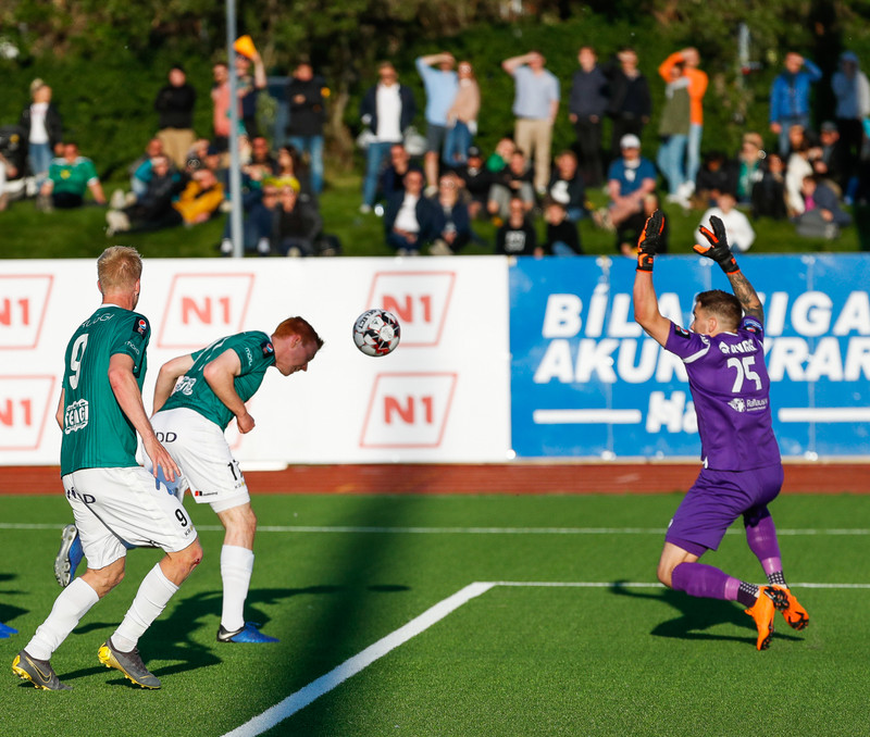 Myndaveisla: Kópavogur er rauður og hvítur