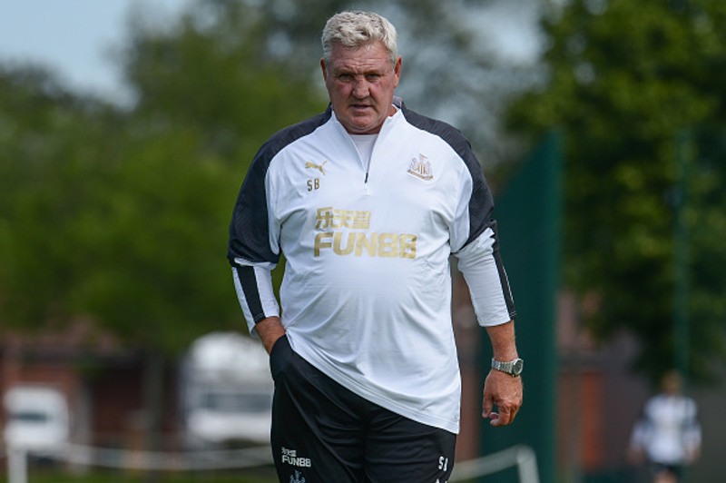 Steve Bruce stjóri Newcastle.