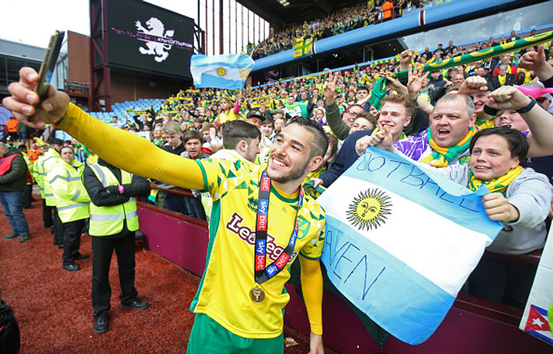 Emiliano Buendia (Norwich) - Kostaði 1,5 milljón punda þegar hann kom frá Getafe. Þvílík kaup. Var frábær í sigrinum á Manchester City.