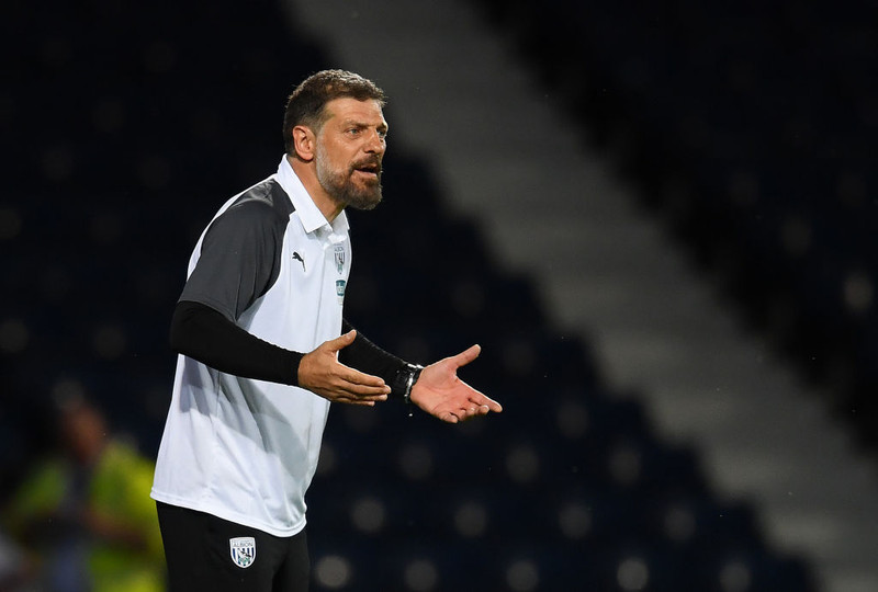 Slaven Bilic mótmælti og fékk rautt þegar WBA fékk ekki hornspyrnu