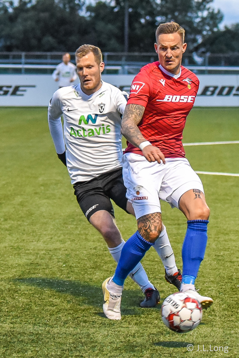 Ísland í dag - Toppslagur í Hafnarfirði