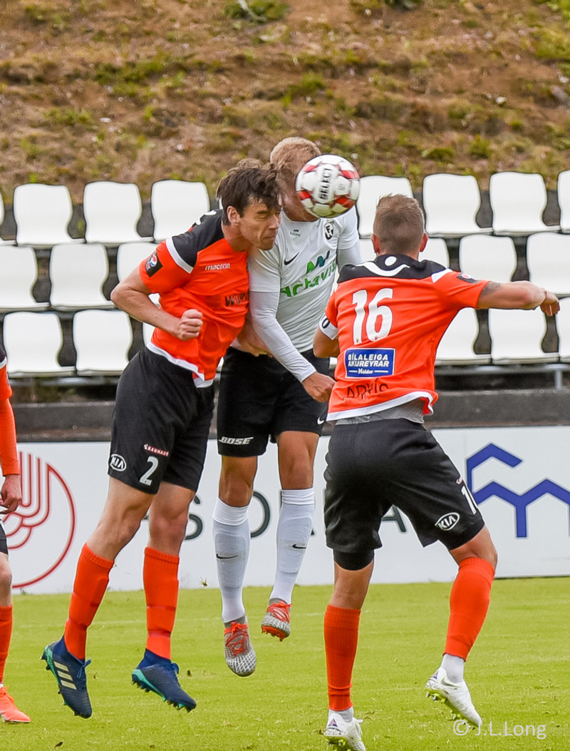 Myndaveisla 1: FH vann Fylki í krikanum