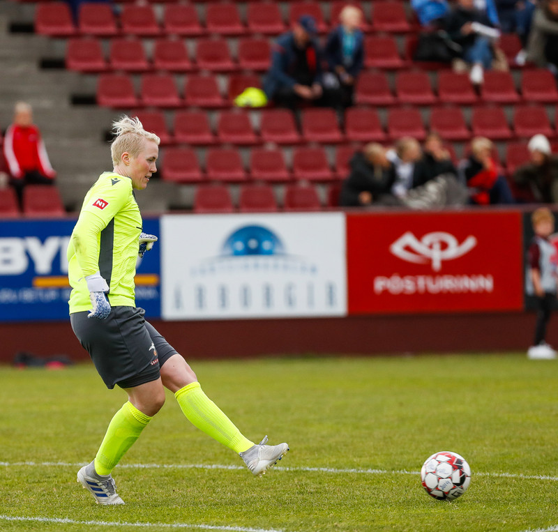 Myndaveisla: Valur sigraði Selfoss