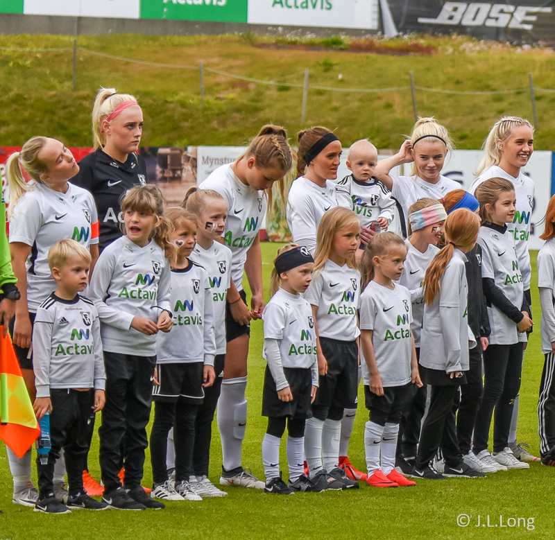 Myndaveisla: Haukar fóru létt með FH