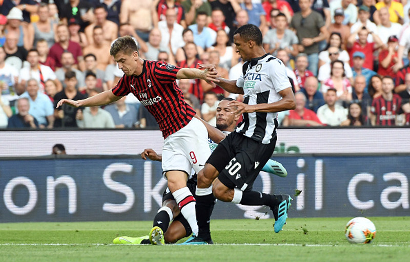 Ítalía: AC Milan tapaði fyrsta leik