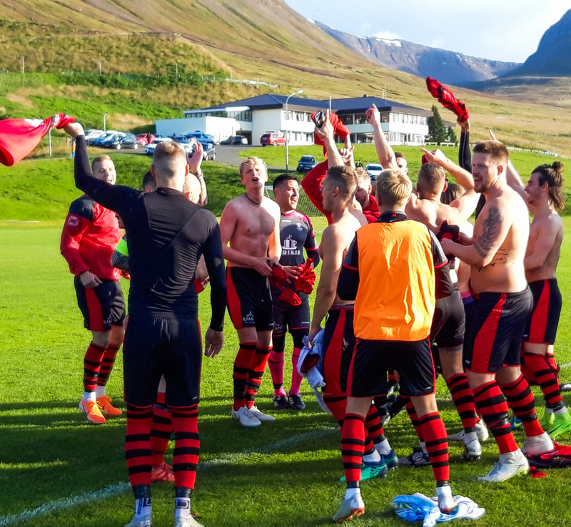 Kórdrengir fóru illa með KFG.