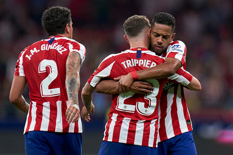 Spánn: Dramatík í nágrannaslagnum í Barcelona - Atlético á skriði