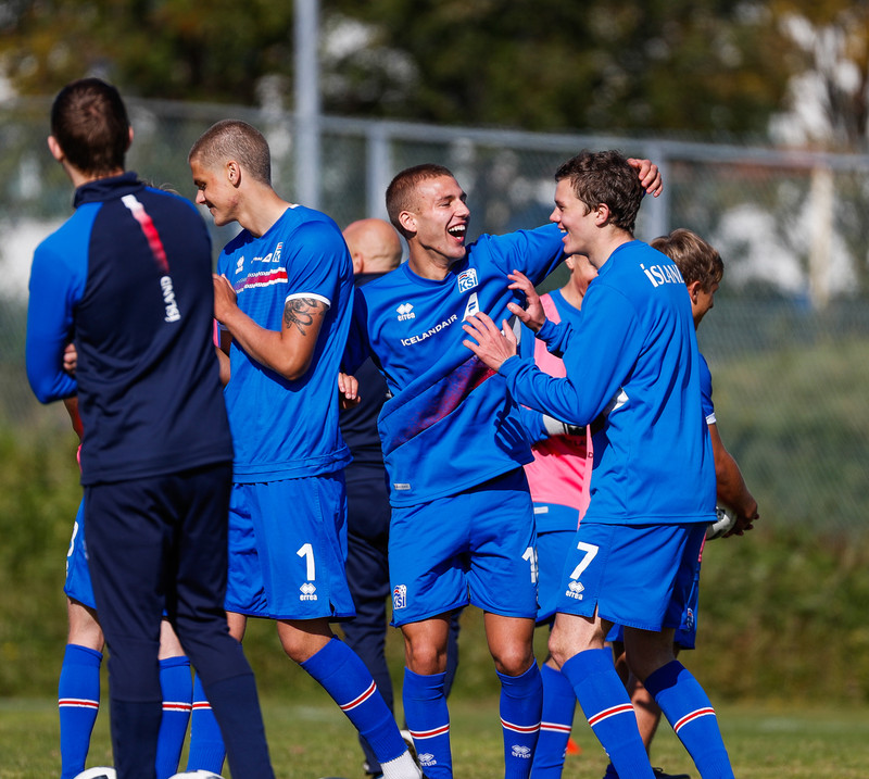 Ísland í dag - U19 mætir Belgíu