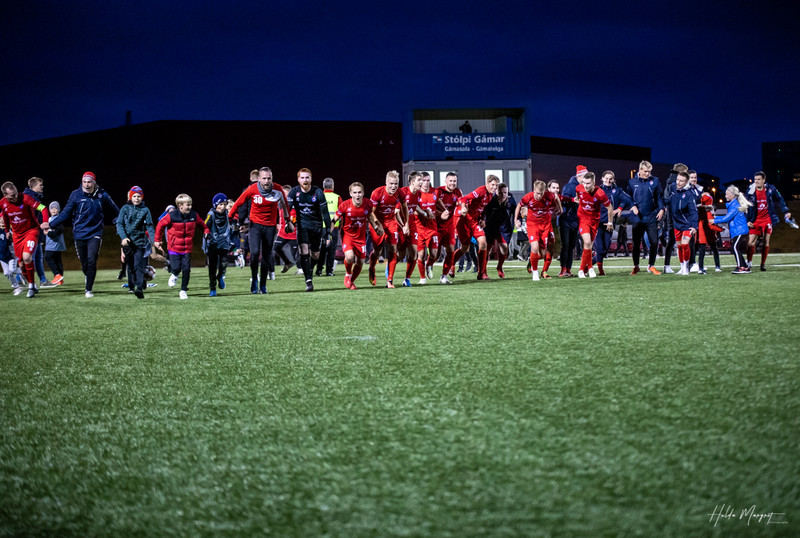 Myndaveisla: Haukar fóru létt með Njarðvík