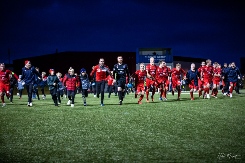Myndaveisla: Haukar fóru létt með Njarðvík