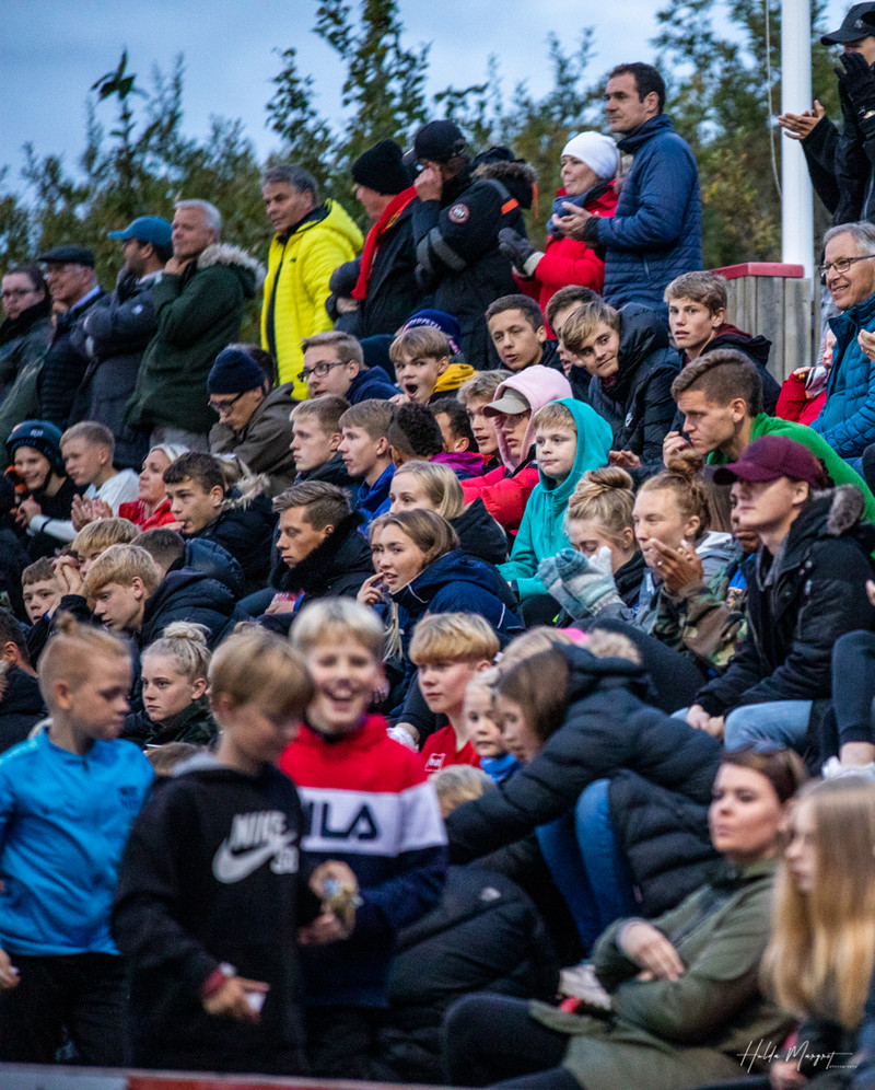 Myndaveisla: Haukar fóru létt með Njarðvík