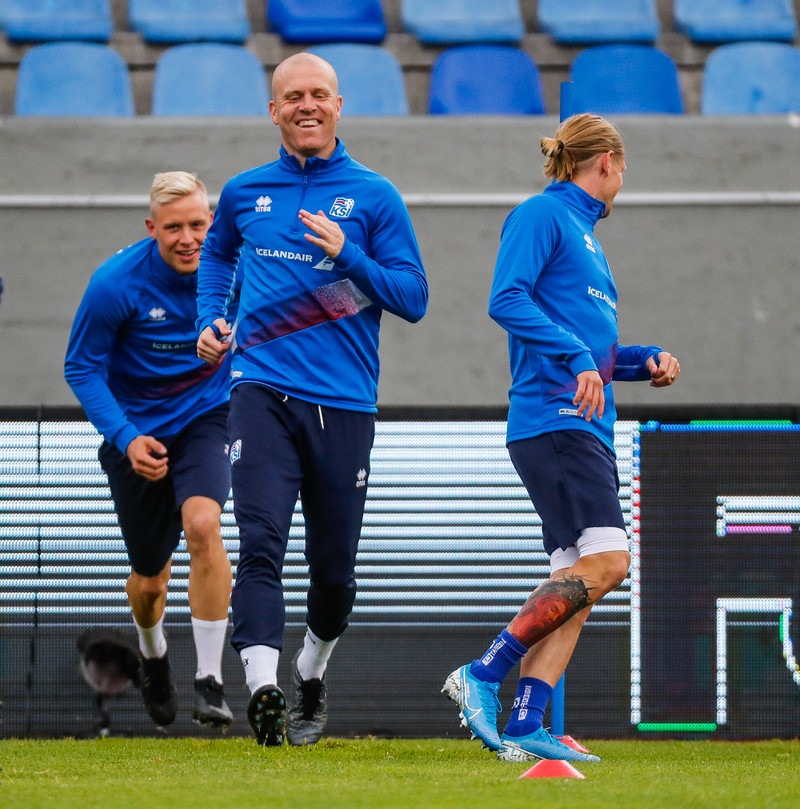 Myndaveisla frá æfingu Íslands fyrir Moldóva leikinn