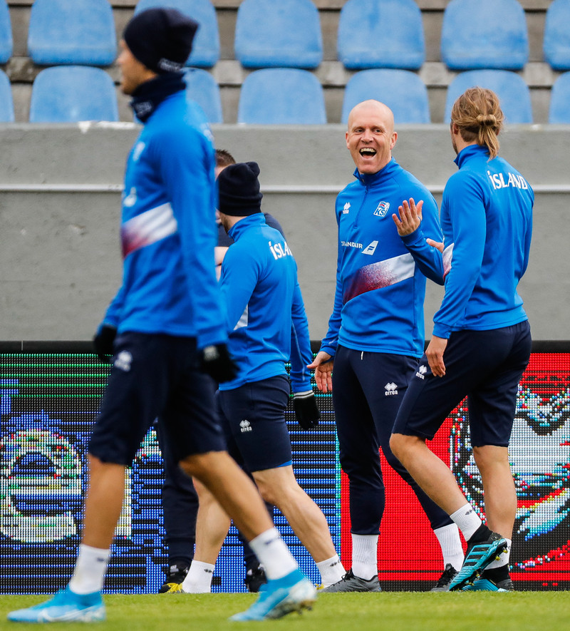Myndaveisla frá æfingu Íslands fyrir Moldóva leikinn