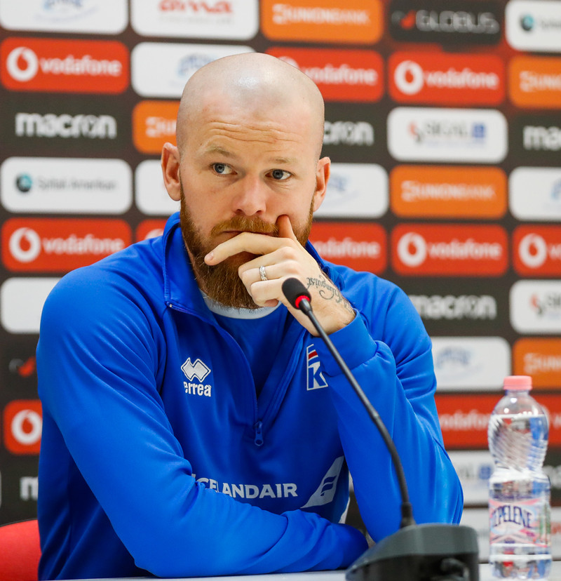 Aron Einar: Verður að læra af mistökunum og ég gerði það