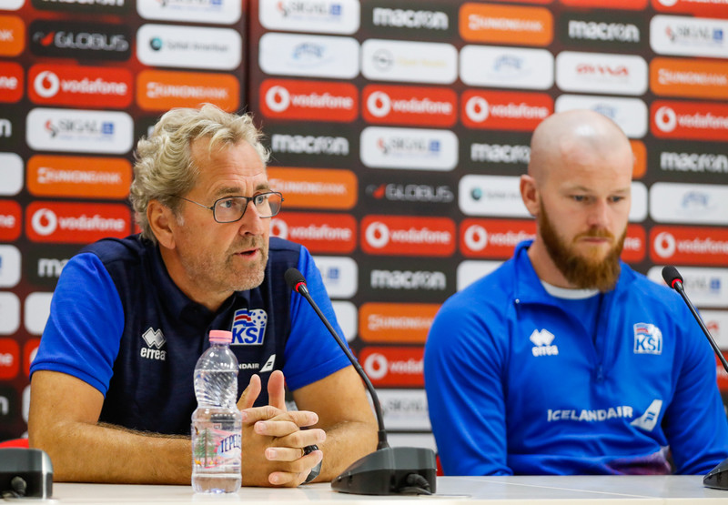 Erik Hamren og Aron Einar Gunnarsson.