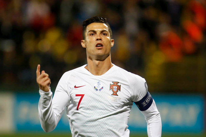 Cristiano Ronaldo fagnar marki í kvöld