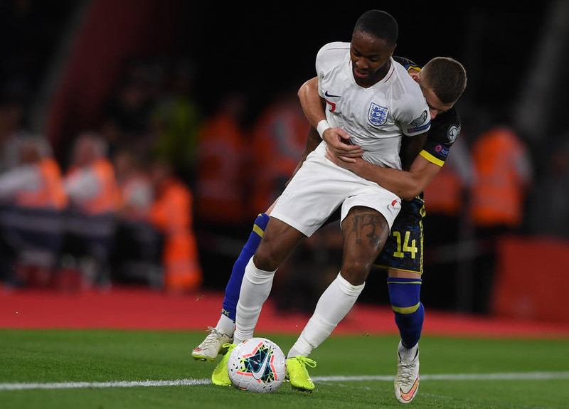 Sterling byrjar gegn Kósóvó á sunnudag
