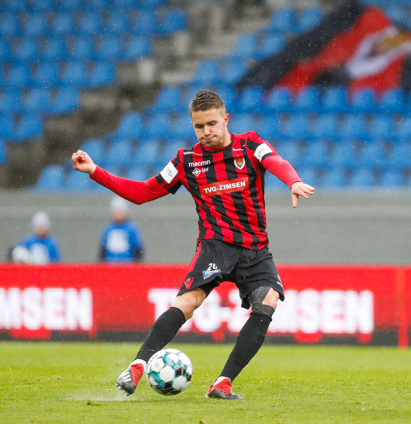 Júlíus Magnússon.