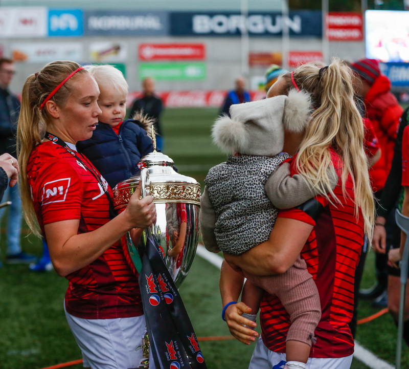 Myndaveisla: Valur Íslandsmeistari 2019