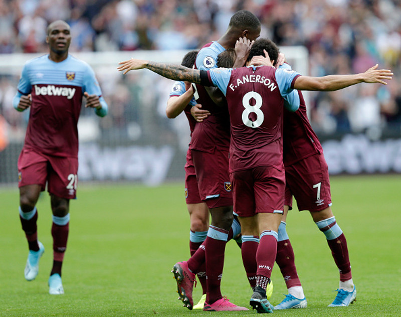 West Ham fagnar marki.