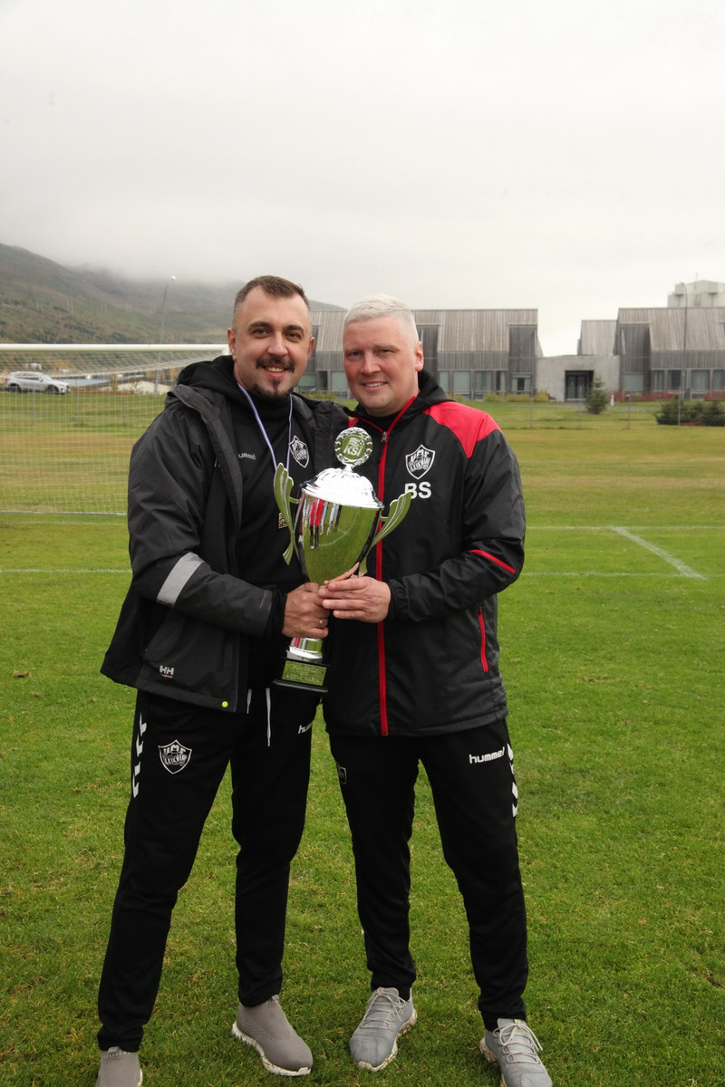 Markvarðarþjálfarinn Amir Mehica og Brynjar Skúlason, þjálfari Leiknis.