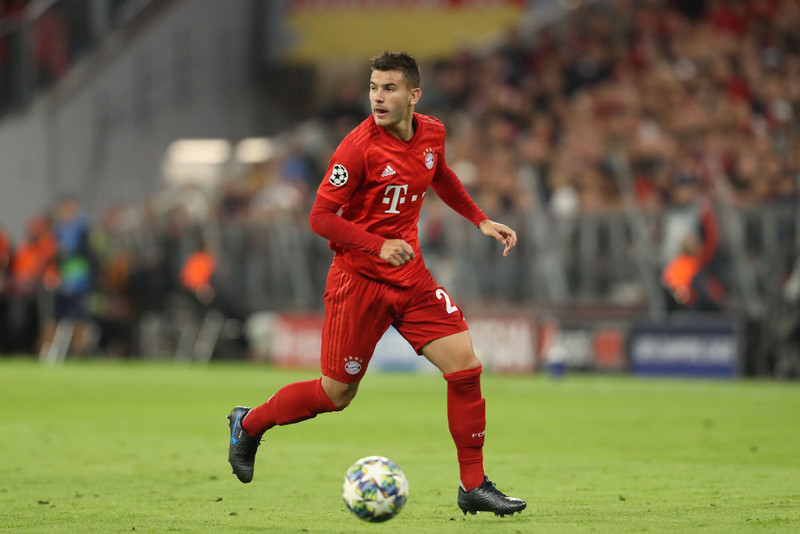 Bayern pirrað á valinu á Lucas Hernandez