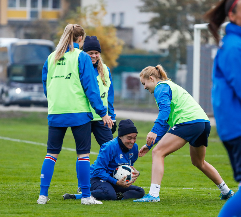 Myndaveisla: Ísland æfði á Ólympíuleikvangnum í Liepaja