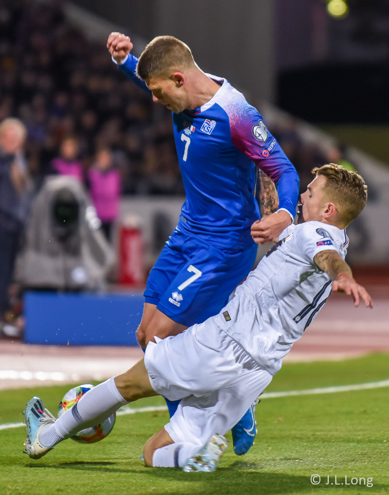 Myndaveisla 2 frá tapinu gegn Frökkum á föstudaginn