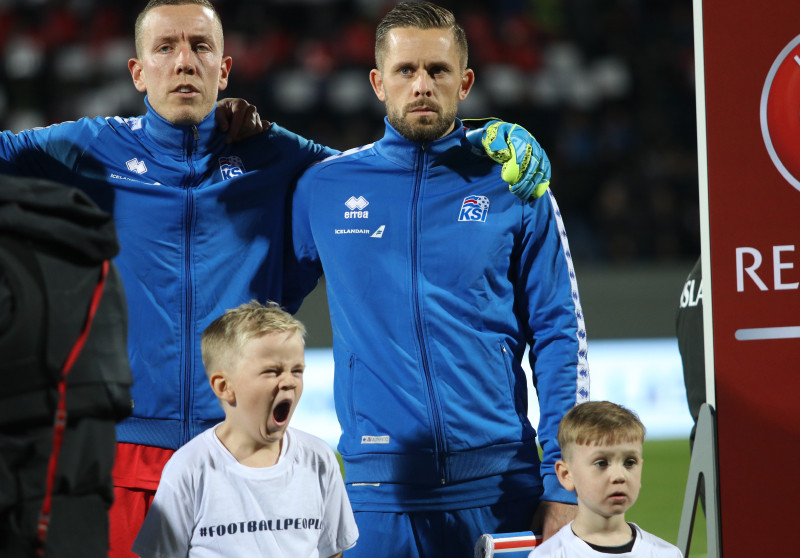 Myndaveisla 1 frá tapinu gegn Frökkum á föstudaginn