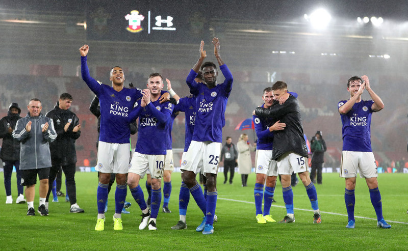 Leicester, sem er í öðru sæti ensku úrvalsdeildarinnar, mætir Aston Villa.