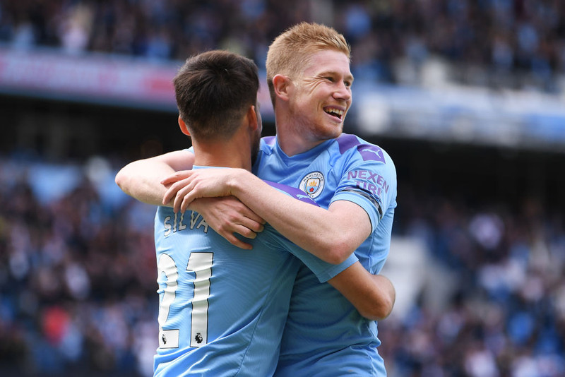 Miðjumaður: Kevin De Bruyne (Man City) - Stóð fyrir sínu og skoraði gegn Newcastle en City þurfti að sætta sig við jafntefli.