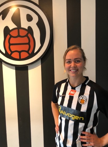 Lára Kristín Pedersen fór úr Þór/KA í KR.
