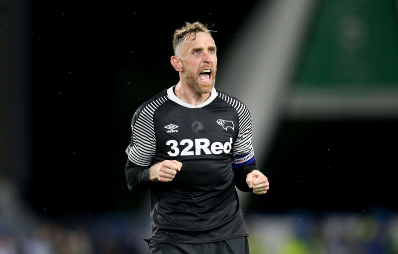 Richard Keogh var rekinn frá Derby í fyrra.