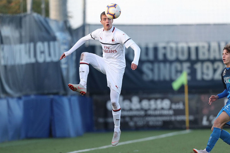 Daniel Maldini skrifar undir langtímasamning við Milan