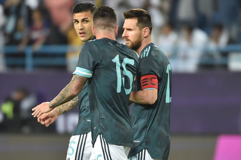 Myndband: Messi sussaði á þjálfara Brasilíu