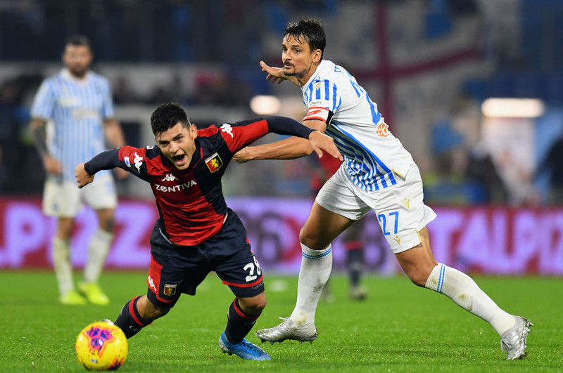 Úr leik Spal og Genoa