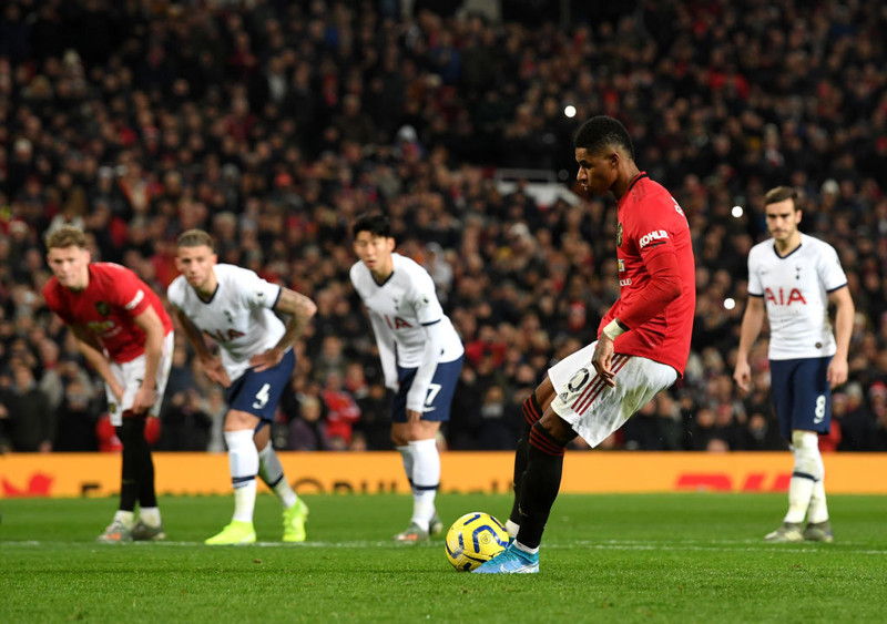 England: Mourinho tapaði á Trafford