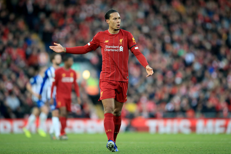 Van Dijk slökkti ljósin þegar Alisson var í viðtali