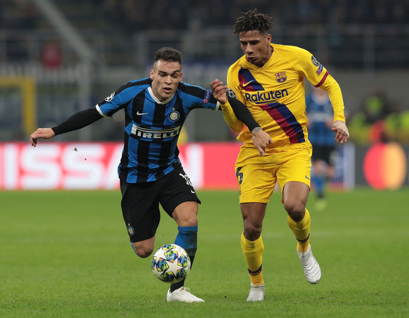Lautaro Martinez í leik gegn Barcelona í Meistaradeildinni
