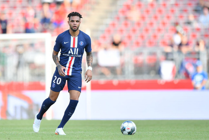 France Football segir Kurzawa skrifa undir fimm ára samning við Arsenal, út tímabilið 2024-25.