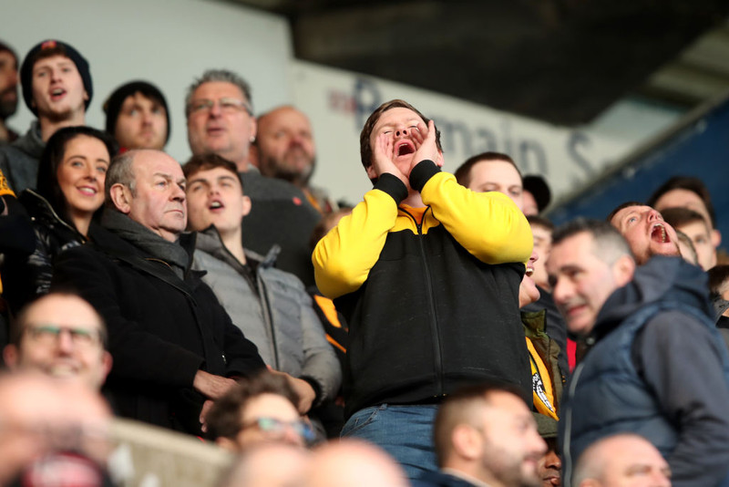 Stöðvaði leik Millwall vegna hómófóbískra söngva