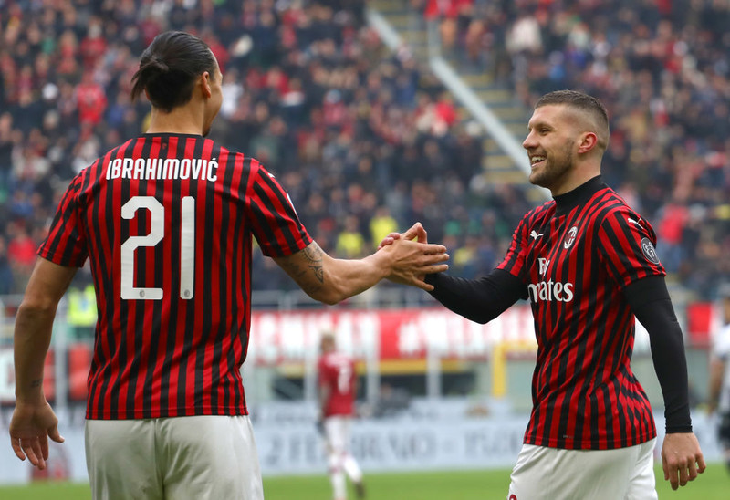 Ítalía: Milan byrjar titilvörnina á sigri - Lookman skoraði