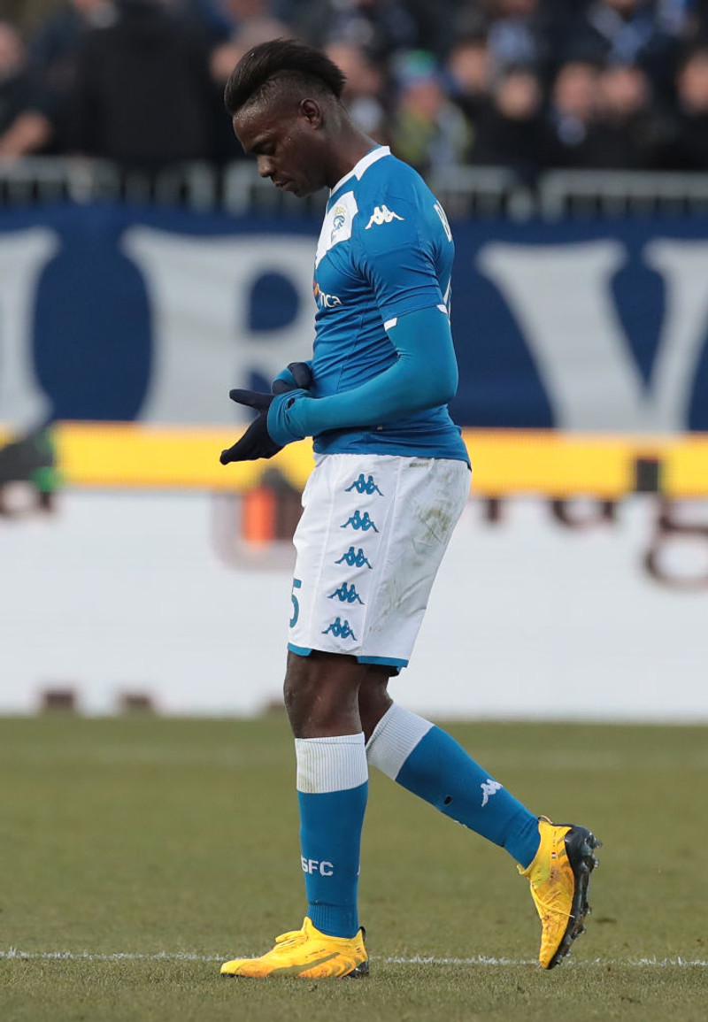 Ítalía: Balotelli fékk rautt í fyrsta leik Birkis - Jafnt hjá Inter