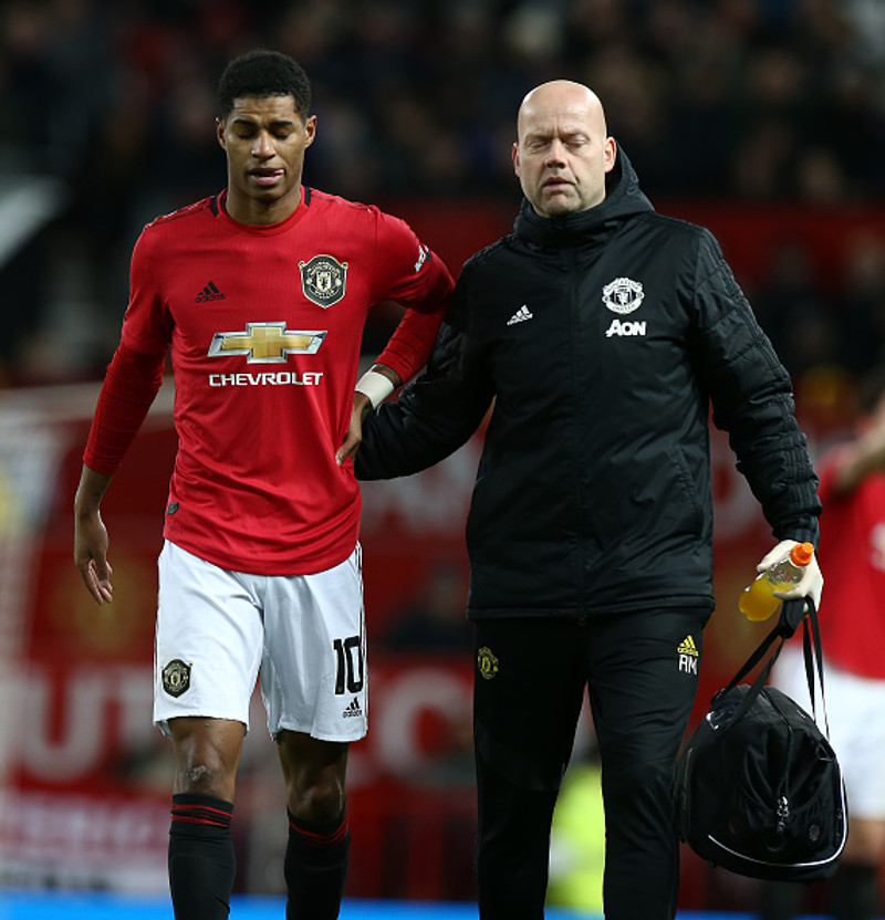 Rashford verið að spila í gegnum sársauka - Frá í 2-3 mánuði