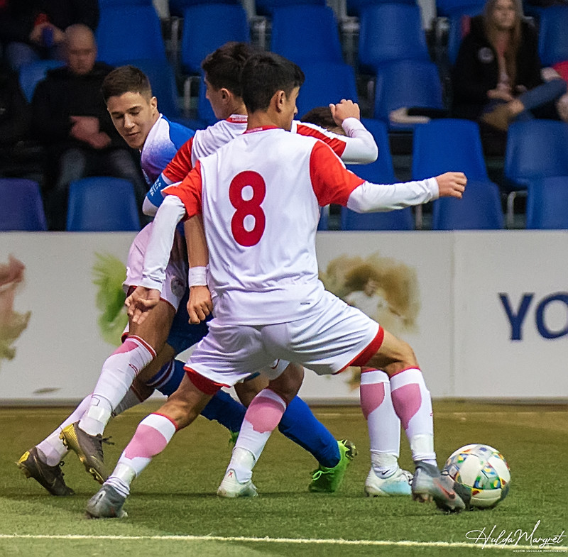 Myndaveisla: U17 tapaði gegn Tadsíkistan