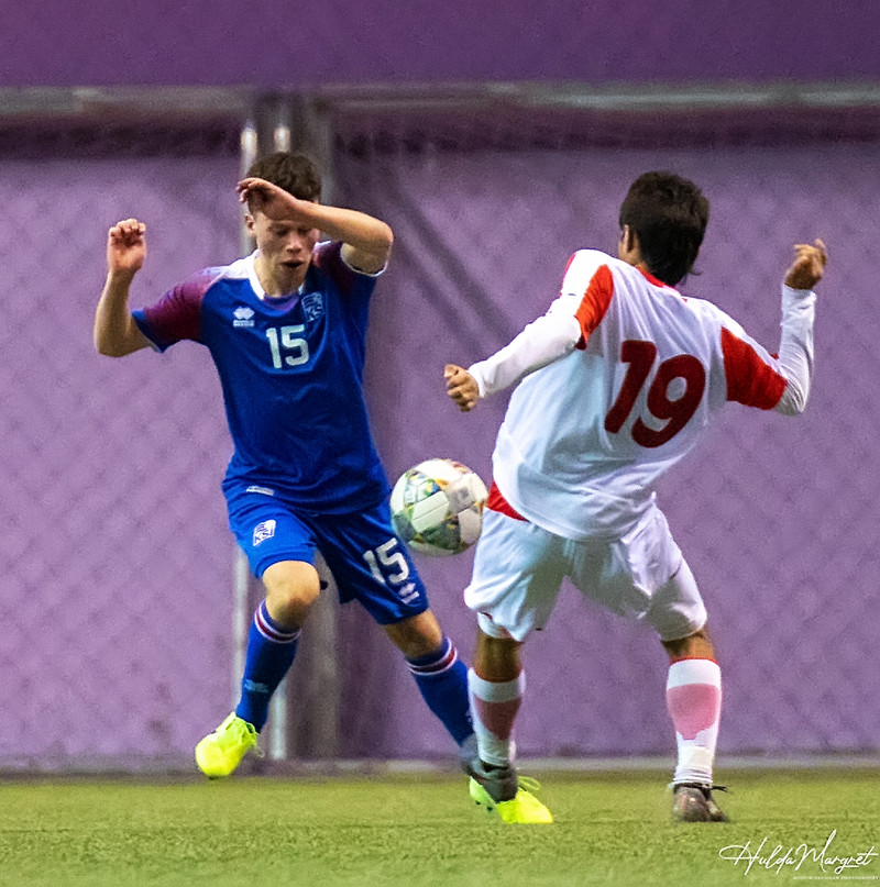 Myndaveisla: U17 tapaði gegn Tadsíkistan