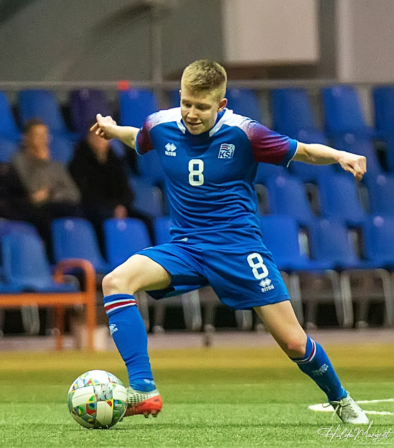 Myndaveisla: U17 tapaði gegn Tadsíkistan