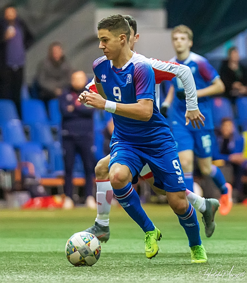 Myndaveisla: U17 tapaði gegn Tadsíkistan
