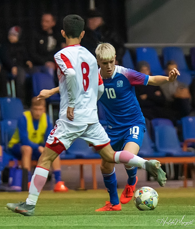 Myndaveisla: U17 tapaði gegn Tadsíkistan