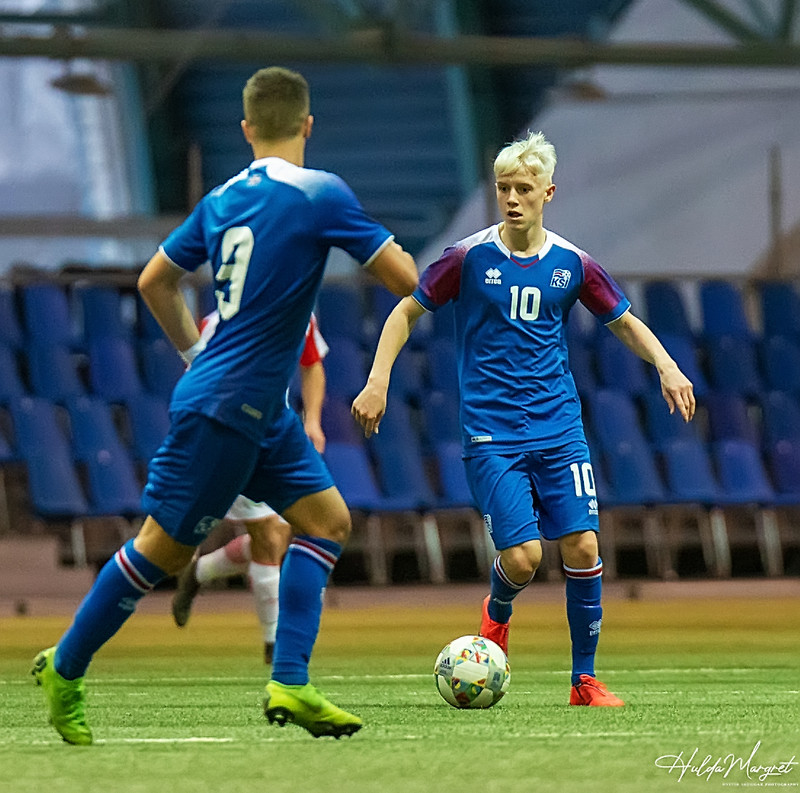 Myndaveisla: U17 tapaði gegn Tadsíkistan